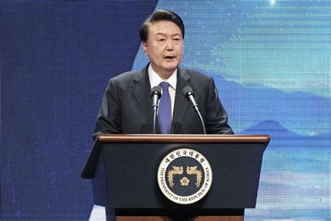 Online petition to impeach South Korean President Yoon Suk .